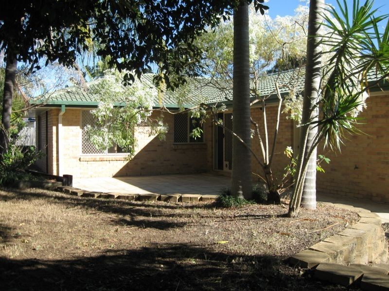 11 Billabong Court, Regents Park QLD 4118