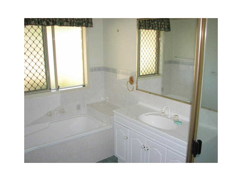 14 Kangaroo Close, Greenbank QLD 4124