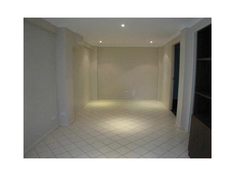 16 Nyanza Street, Woodridge QLD 4114