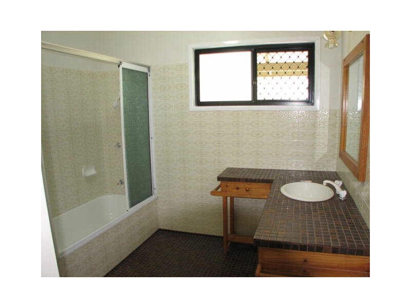 456 Green Road, Crestmead QLD 4132