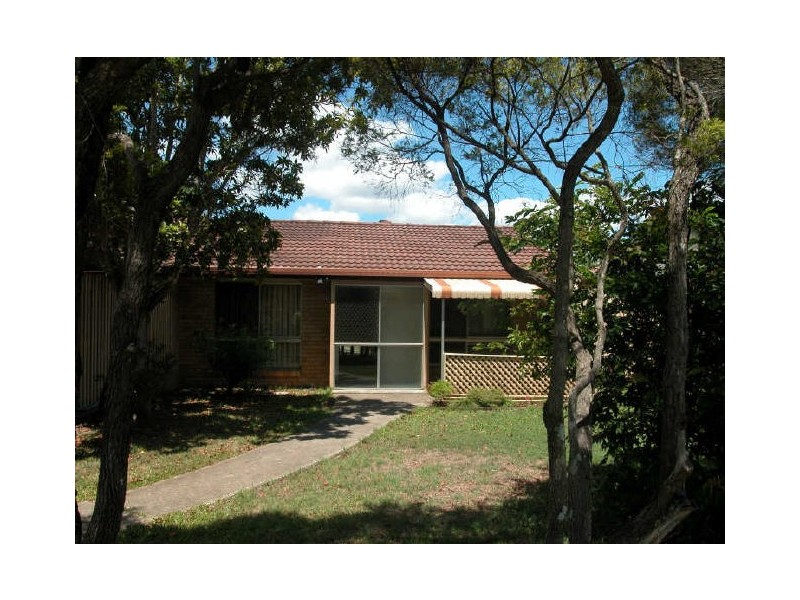 16 Whitcomb Street, Hillcrest QLD 4118