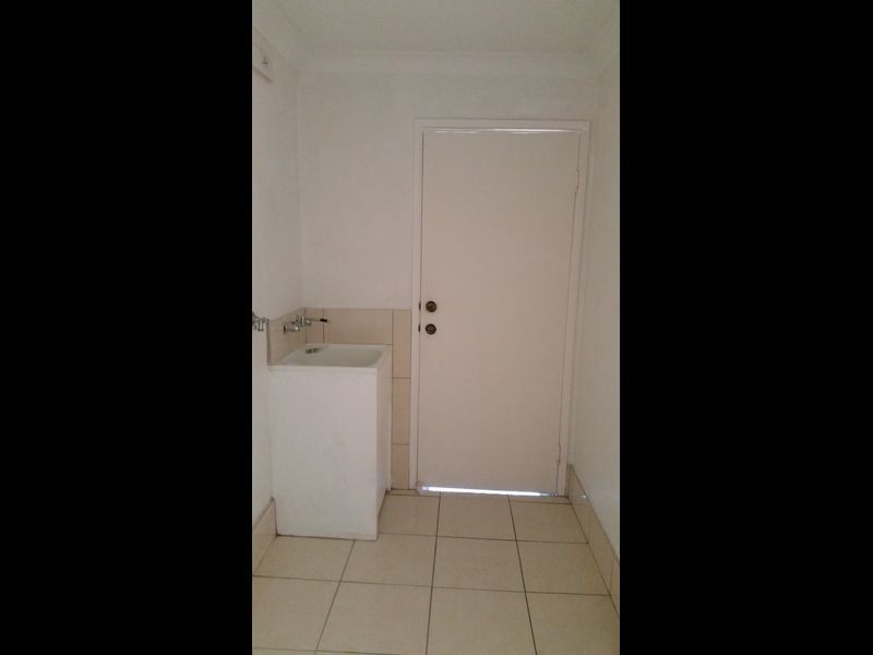 10 Downing Street, Browns Plains QLD 4118