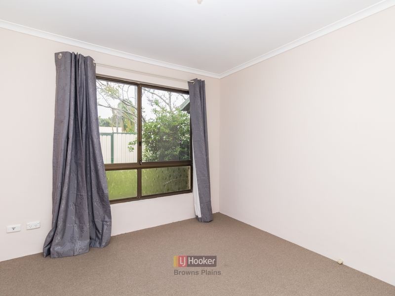 105 Waratah Drive, Crestmead QLD 4132