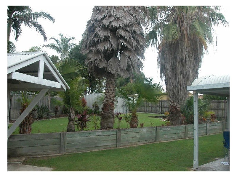 6 Paringa Court, Hillcrest QLD 4118
