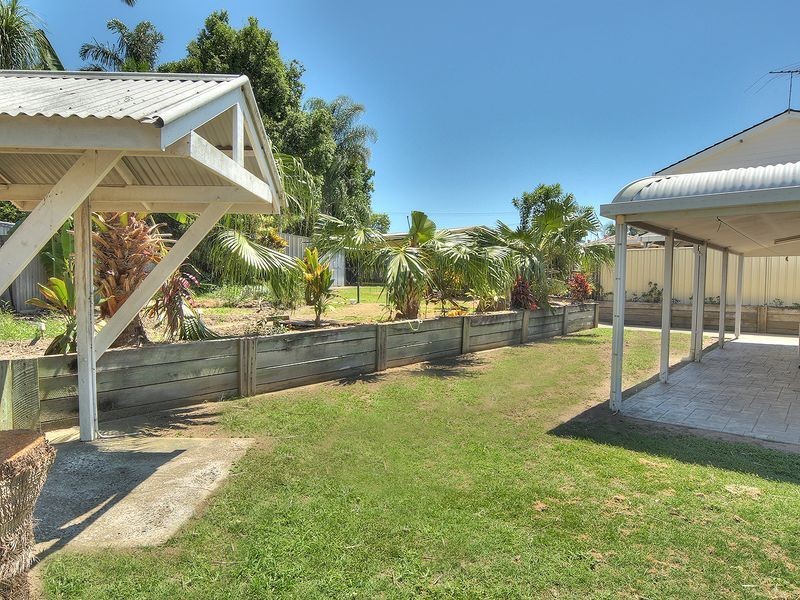 6 Paringa Court, Hillcrest QLD 4118