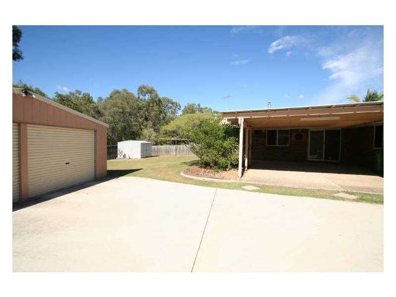 42 Colisa Crescent, Regents Park QLD 4118