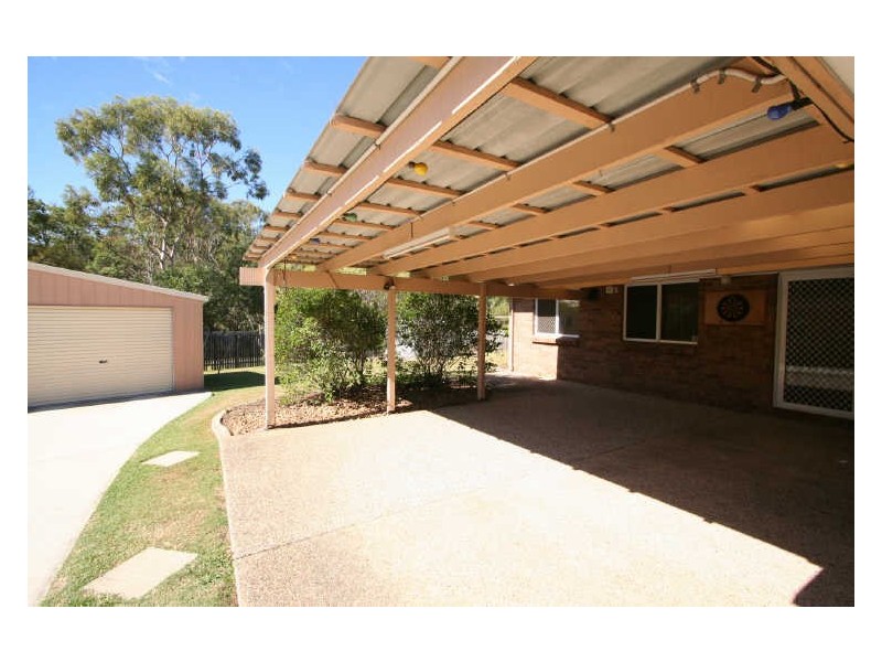 42 Colisa Crescent, Regents Park QLD 4118