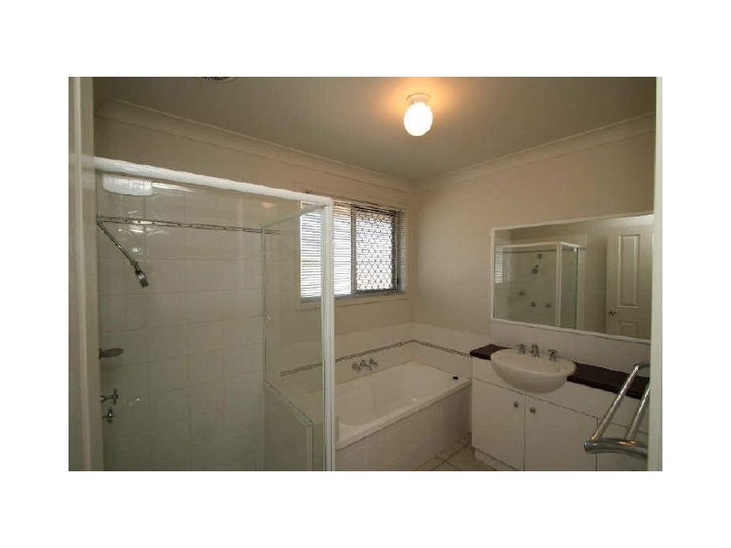 18 Beccaria Place, Doolandella QLD 4077