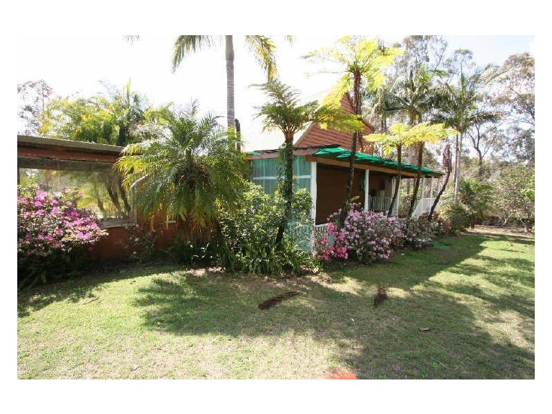 195 Crest Road, Greenbank QLD 4124