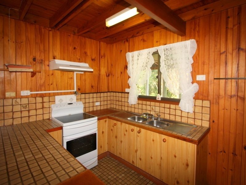 195 Crest Road, Greenbank QLD 4124