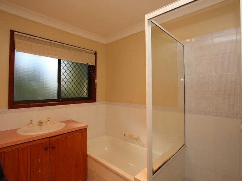 22 Lincoln Green Drive, Forestdale QLD 4118