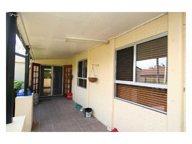 67 Conifer Street, Hillcrest QLD 4118