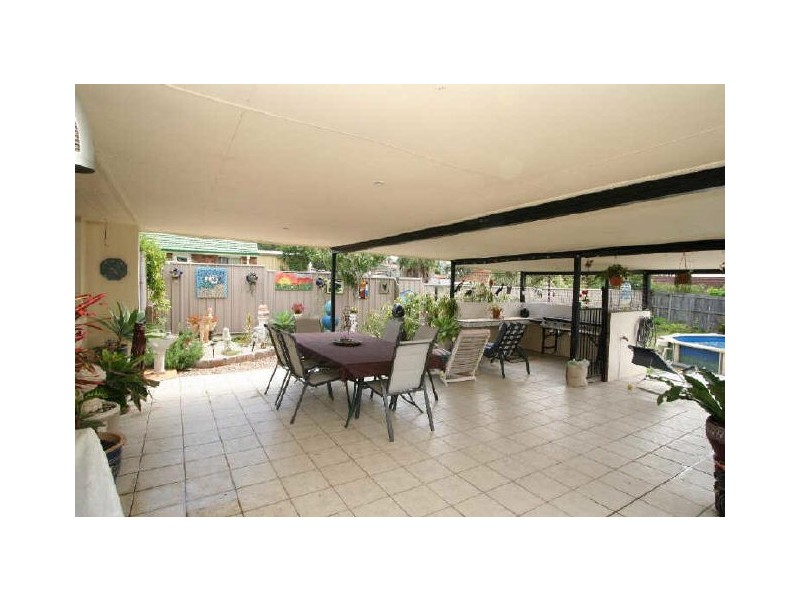 118 Estramina Road, Regents Park QLD 4118