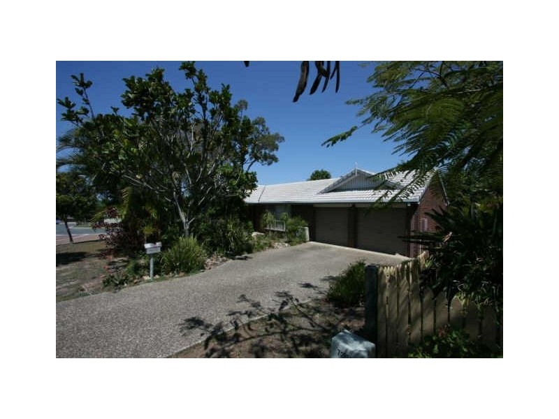 2 Baxter Crescent, Forest Lake QLD 4078