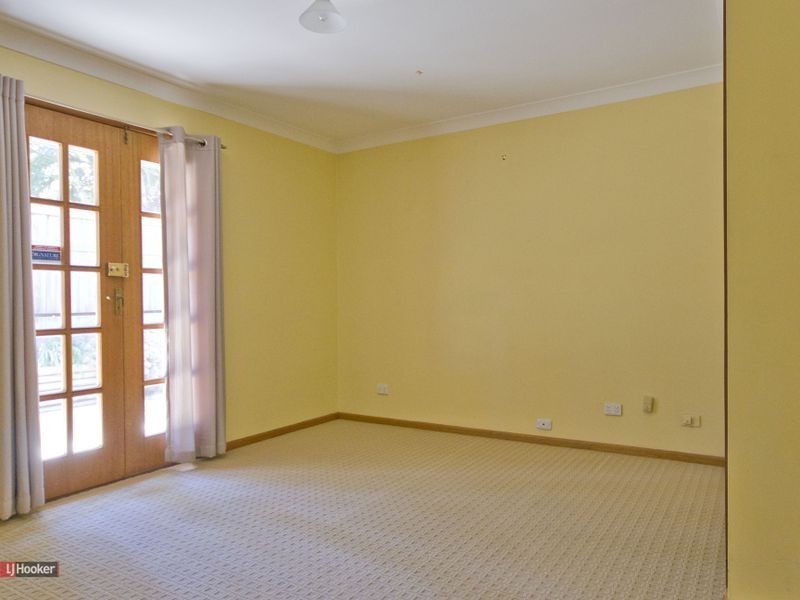 1 Iberis Court, Regents Park QLD 4118