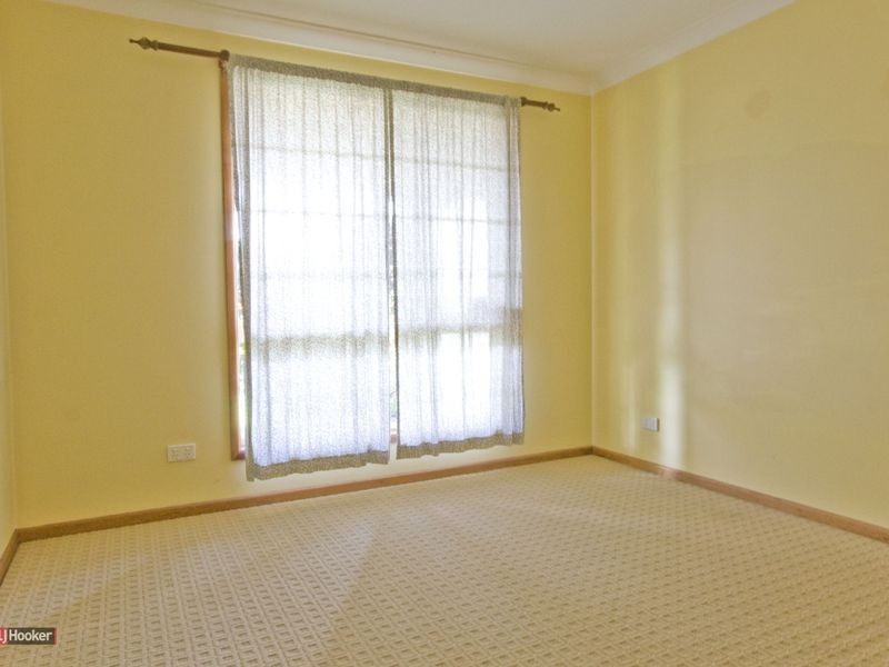 1 Iberis Court, Regents Park QLD 4118