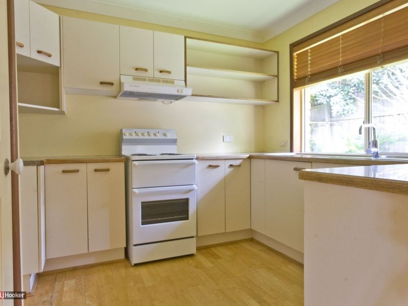 1 Iberis Court, Regents Park QLD 4118