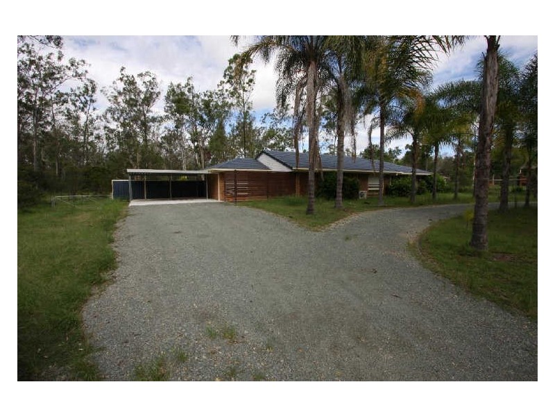 11 Yellowstone Court, Munruben QLD 4125