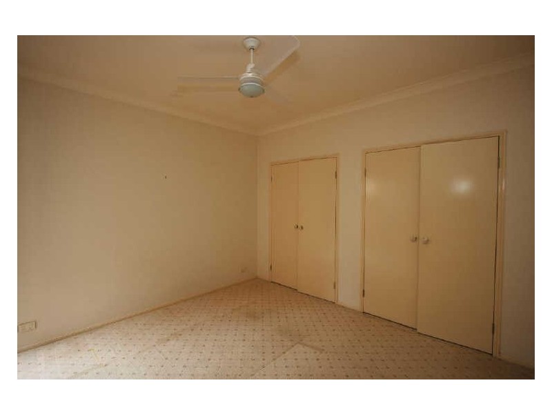 8 Barrier Place, Forest Lake QLD 4078