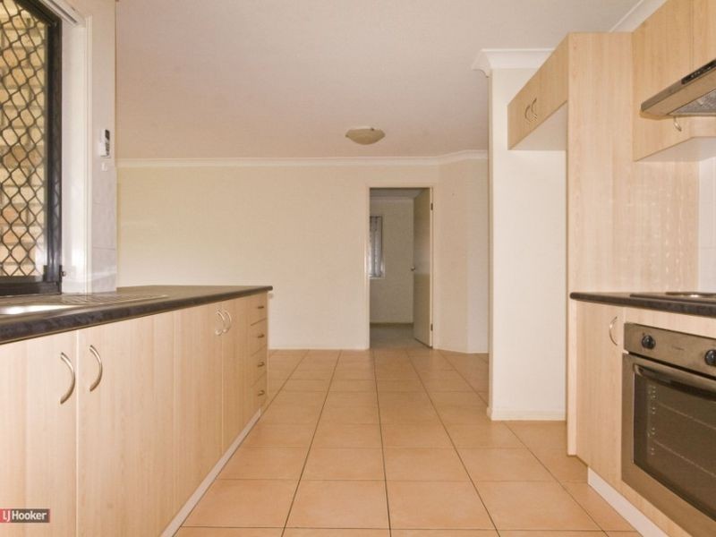 15 Daniella Court, Marsden QLD 4132