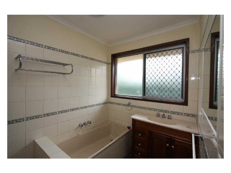 9 Woodview Street, Browns Plains QLD 4118