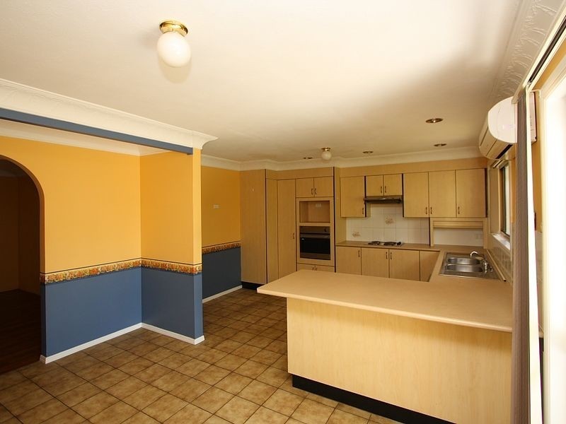 37 Vergulde Road, Regents Park QLD 4118