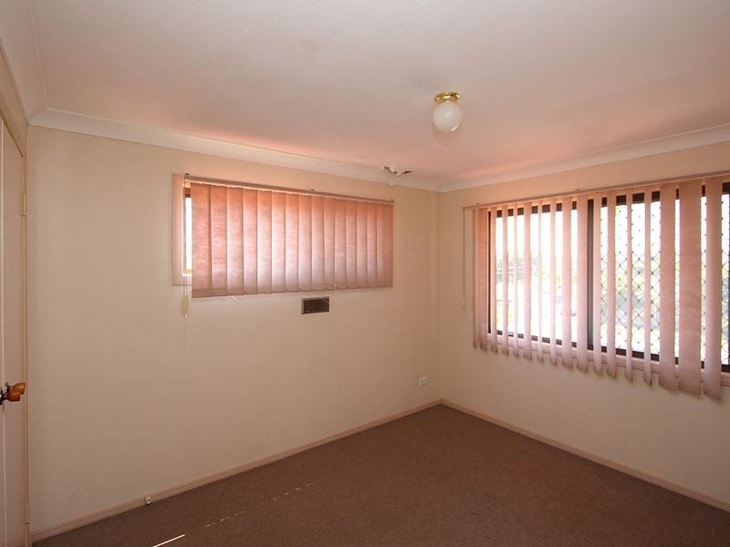 37 Vergulde Road, Regents Park QLD 4118