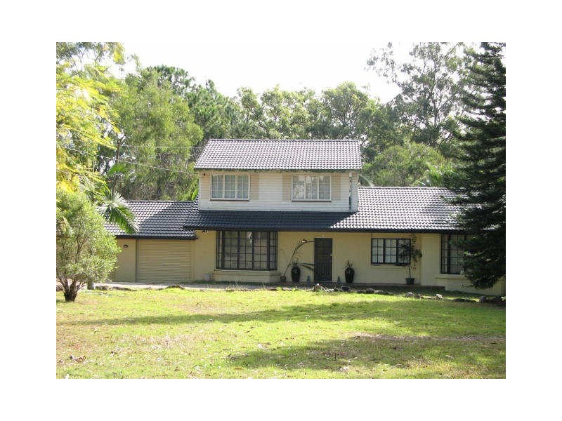 9-11 Middle Road, Hillcrest QLD 4118