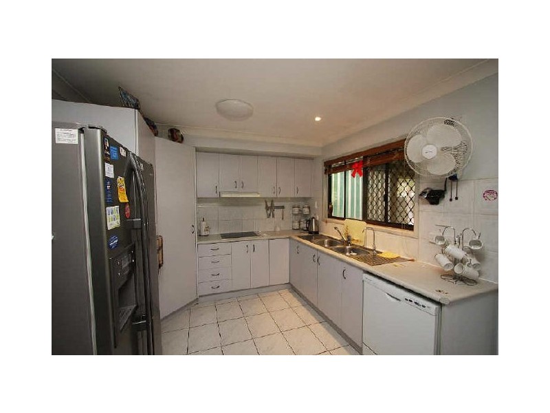 16 Bursaria Street, Crestmead QLD 4132