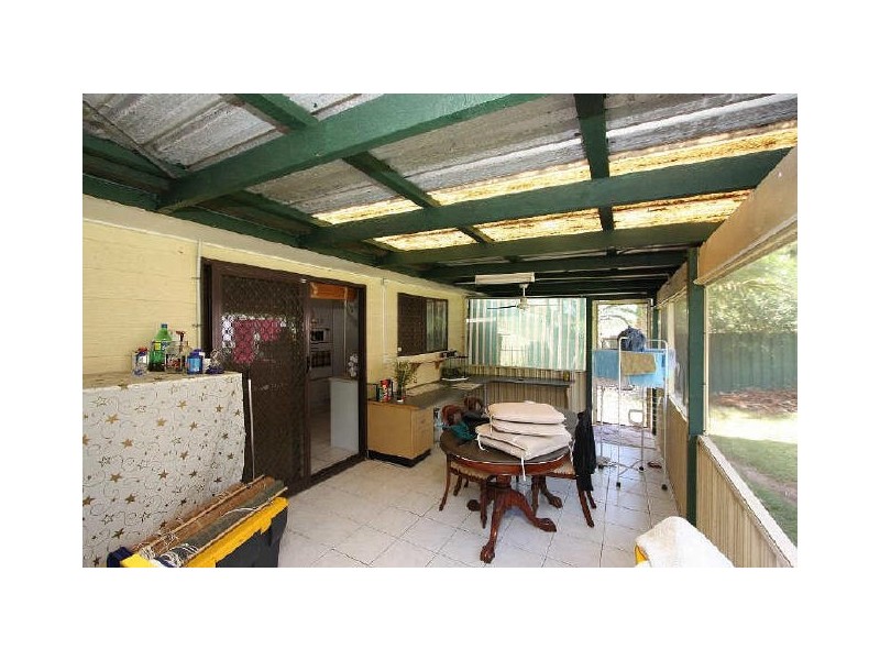 16 Bursaria Street, Crestmead QLD 4132