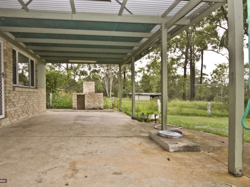 215 Andrew Road, Greenbank QLD 4124