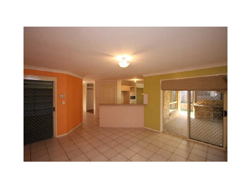 3 Conferta Place, Regents Park QLD 4118