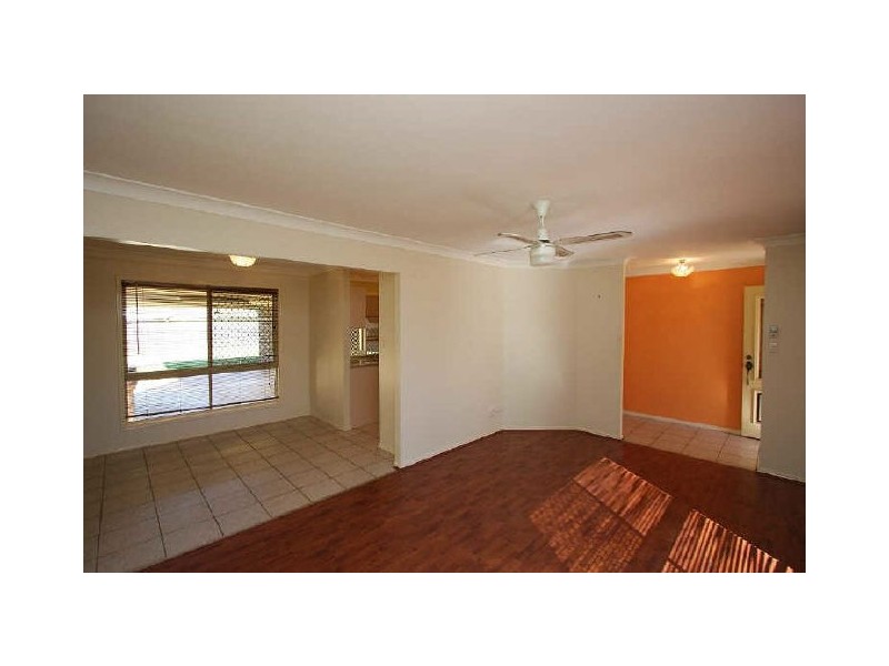 3 Conferta Place, Regents Park QLD 4118