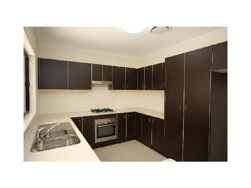 16 Eric Court, Hillcrest QLD 4118