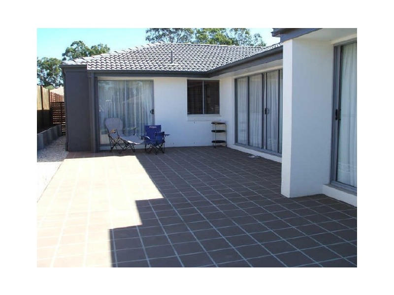 52 Kakadu Street, Parkinson QLD 4115