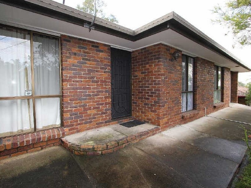 6 Algol Street, Regents Park QLD 4118