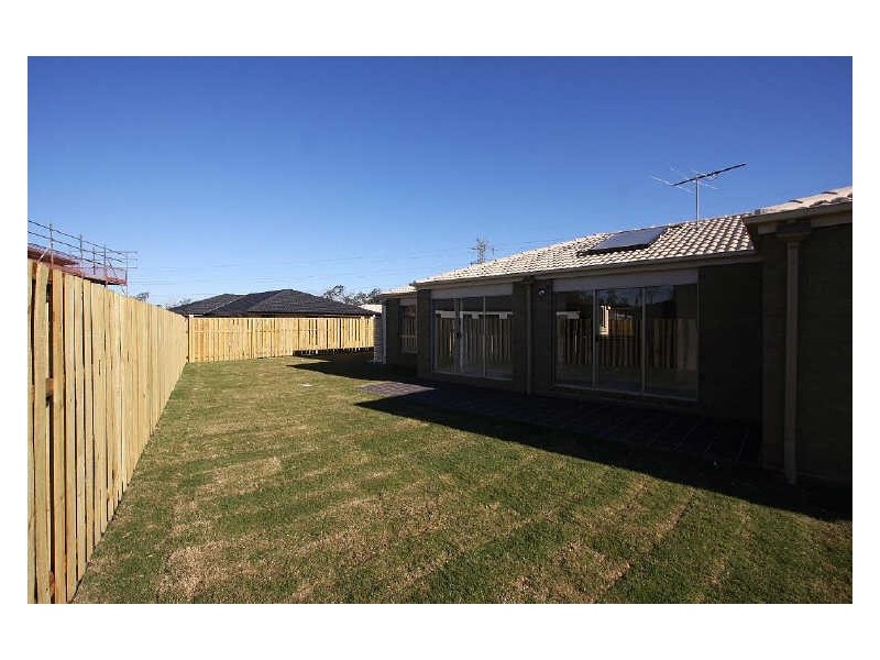 4 Pebbles Court, Berrinba QLD 4117