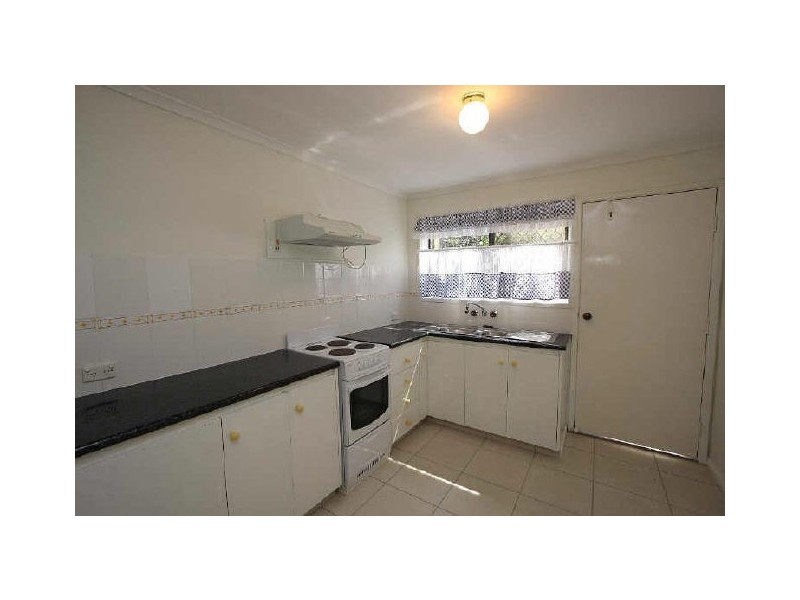 2/31 North Road, Woodridge QLD 4114