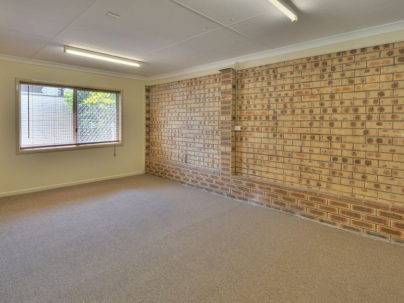 4 Satinwood Street, Crestmead QLD 4132