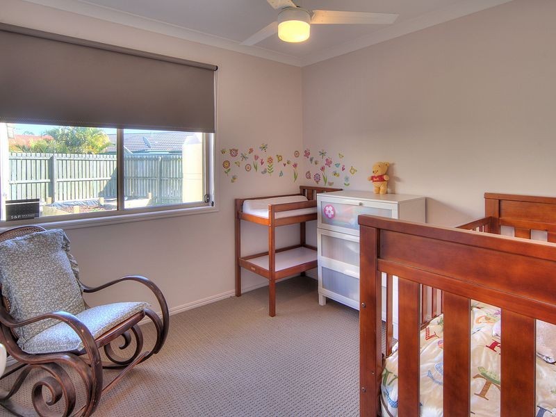 19 Nicole Place, Crestmead QLD 4132