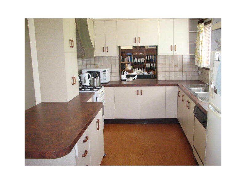 19 Green Road, Park Ridge QLD 4125