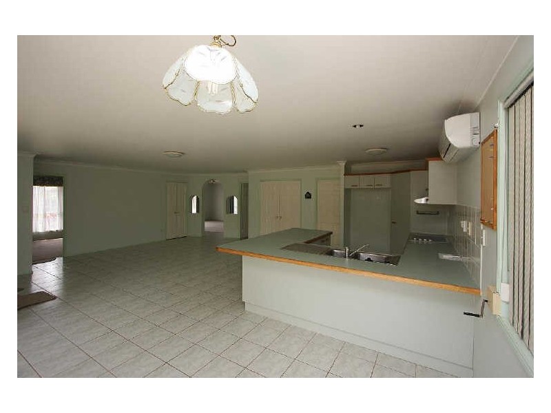 1 Geranium Street, Calamvale QLD 4116