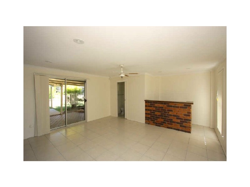 65 Estramina Road, Regents Park QLD 4118