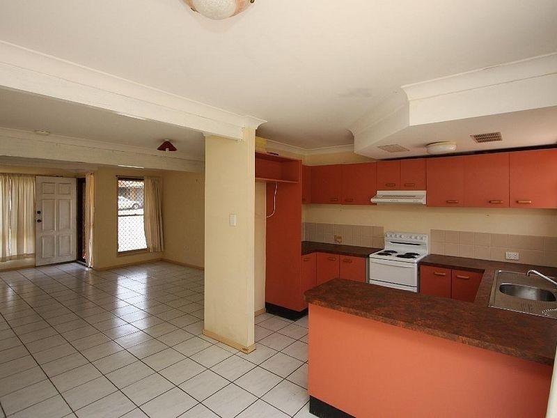 5/6 Peverell Street, Hillcrest QLD 4118