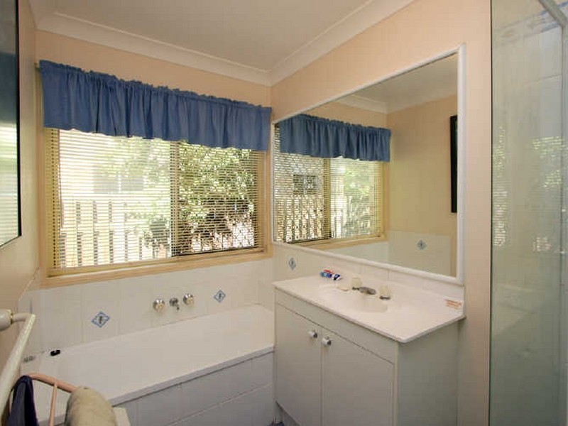 332 Middle Road, Boronia Heights QLD 4124