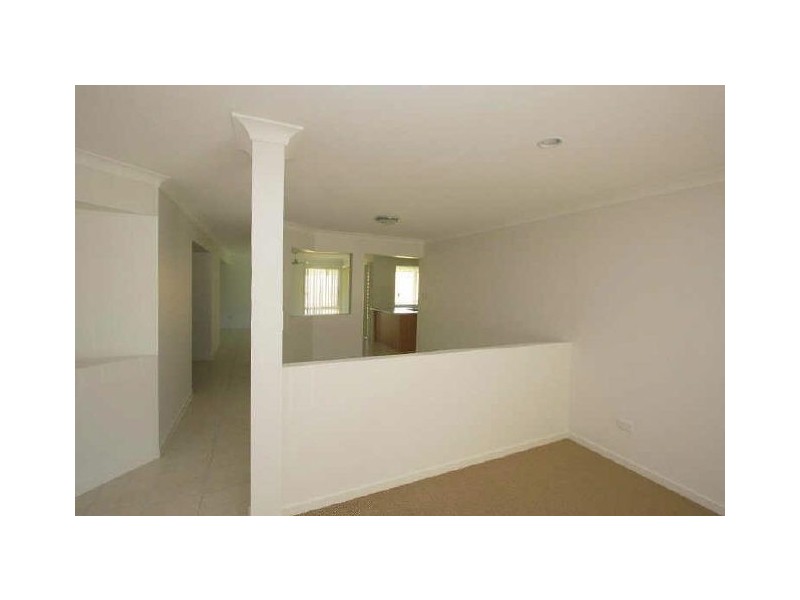 6 Blessing Place, Boronia Heights QLD 4124