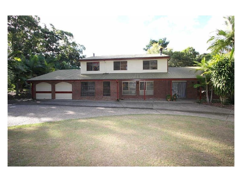 100 – 106 Crest Road, Greenbank QLD 4124