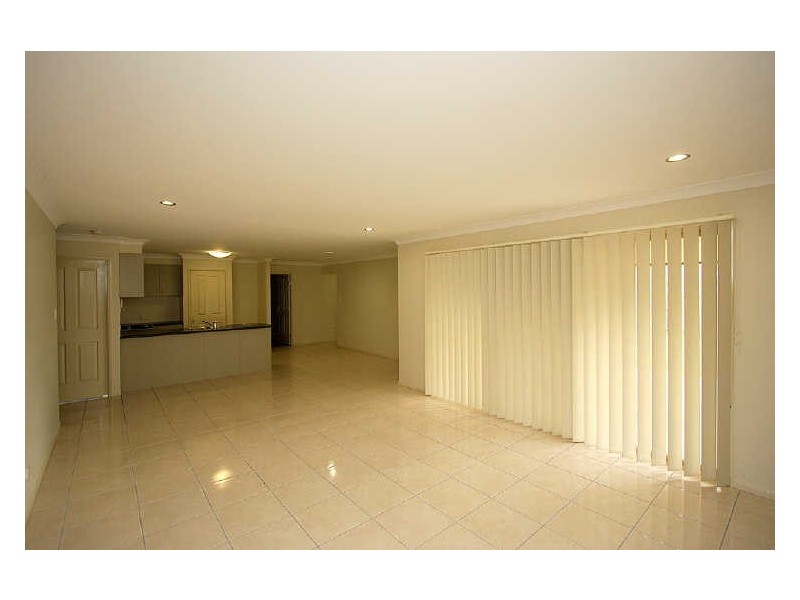 3 Zachary Court, Hillcrest QLD 4118