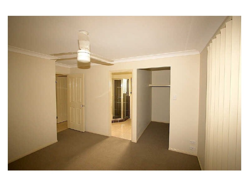 3 Zachary Court, Hillcrest QLD 4118