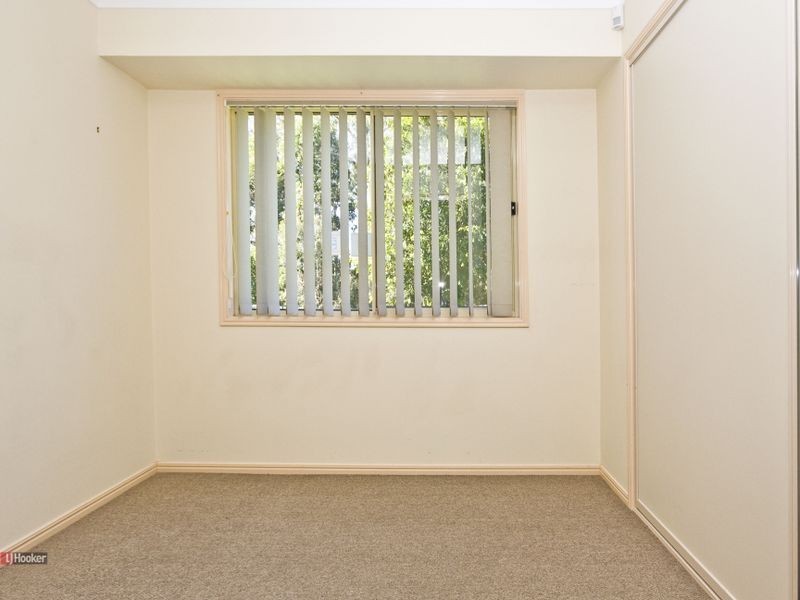 1/5 Billabong Drive, Crestmead QLD 4132